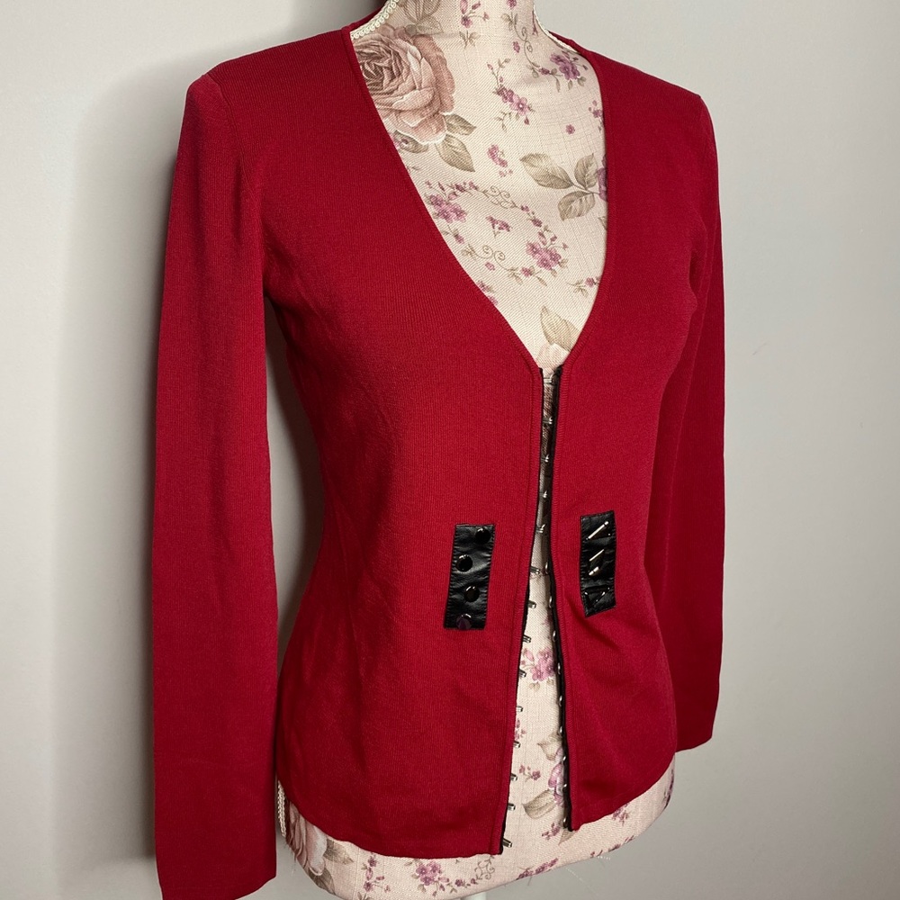 Red Cardigan Fitted Silhouette Metal Accents Multi Media Design - Picture 3 of 11